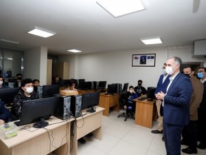 Geleceğin Yönetmen, Senarist Ve Yazılımcıları İ̇nesmek’te Yetişiyor