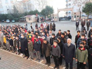 Kaymakam Güler Ve Başkan Büyükgöz, Bayrak Töreninde Mollafenari’de