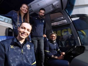 Fenerbahçe’de Yeni Otobüsler Teslim Edildi