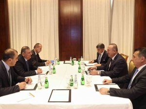 Dışişleri Bakanı Çavuşoğlu, Eski Suriye Başbakanı Hicab’la Bir Araya Geldi