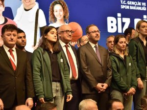 Rektör Ataç, ’Biz Bir Takımız Projesi’nin Açılış Törenine Katıldı