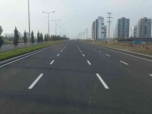 Diyarbakır’da Trafik Güvenliği İçin Bin 338 Kilometre Yol Çizgisi Yapıldı