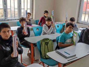 Dbb’den 7 Bin Öğrenciye Ders Kitabı Desteği