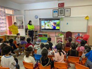 Anasınıfı Öğrencilerine Trafik Eğitimi Verildi
