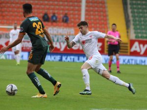 Sivasspor, Alanya’da İlk Kez Güldü