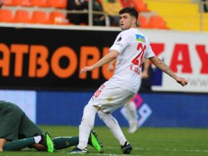 Alanyaspor Maçının Adamı Kerem!