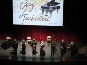 “Güz Türküleri” Konseri Sinop’ta Sahnelendi