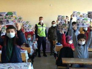Jandarmadan Öğrencilere Trafik Eğitimi