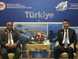Bakan Kurum, Libya Çevre Bakanı El-münir İle Görüştü