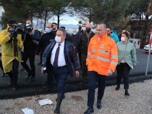 Antalya Büyükşehir Belediye Başkanı Böcek: “130 Kilogram Yağış Düştü, Lodosun Da Hızı 130 Kilometreye Çıktı”