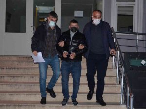 8 Yıl Hapis Cezası Olan Şahıs Ruhsatsız Silahla Yakalandı