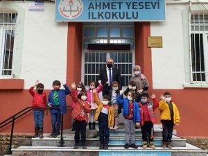 Nazillili Anaokulu Öğrencileri Projeleri İle Kodlama Öğreniyor