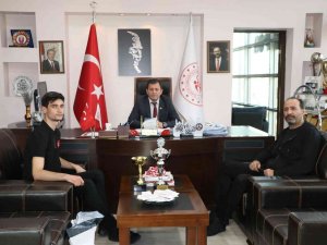 Canözkan’dan Ali İ̇hsan Kabakcı’ya Ziyaret
