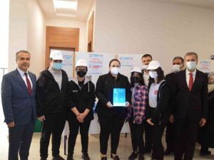 Besni Ali Erdemoğlu Fen Lisesi’nde Tübi̇tak Bilim Fuarı Açıldı