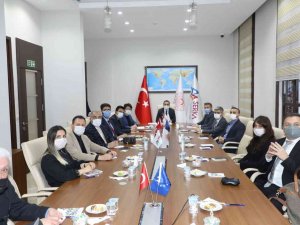 “Tarihi Kimliğiyle Kars Kenti Projesi” Değerlendirme Toplantısı Yapıldı