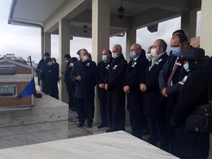Chp Lideri Kılıçdaroğlu, İ̇ktisatçı Tuncer Bulutay’ın Cenaze Törenine Katıldı