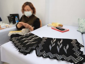Kadınlar El Sanatlarına Merak Sardı