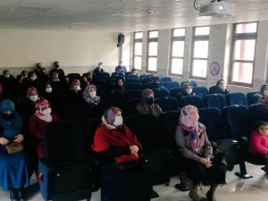 “En İ̇yi Narkotik Polisi Anne” Projesinde Annelerin Eğitimleri Sürüyor