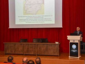 Ebyü’de “Ahıska Türkleri Ve Sürgündeki Aşıklık Geleneği” Temalı Konferans Verildi