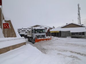 Başkale’de 43 Yerleşim Yerinin Yolu Ulaşıma Kapandı