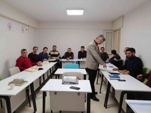 Şuhut’ta Din Görevlilerine Kur’an-ı Kerim’i Güzel Okuma Kursu
