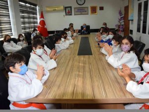 Kumluca Kaymakamı, Judocularla Bir Araya Geldi