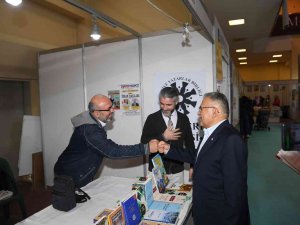 Başkan Büyükkılıç Kitapseverlerle Buluştu