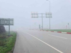 Çan’da Sis Sürücülere Zor Anlar Yaşattı