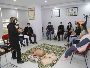 Belediye Çalışanlarına İlk Yardım Eğitimi Verildi