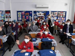 Emine Erdoğan’dan Öğrencilere Çifte Müjde