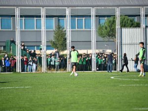 Bursaspor Taraftara Açık Antrenman Gerçekleştirdi