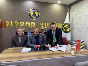 Ağrı 1970 Spor Teknik Direktör Yeşilova İle Sözleşme İmzaladı