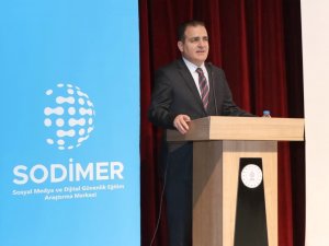 Hakkari’de ’21. Yüzyılda Öğretmen Olmak’ Semineri