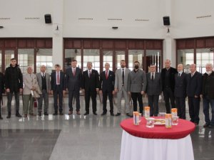 Dpü’de Çizgide Ahenk Ve Zarafet Hat Sergisi