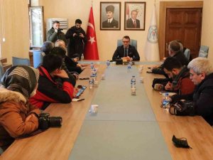 Vali Yardımcısı Konak, “Erzincan’da Kış Fotoğraf Maratonu” İle İlgili Gazetecilerle Fikir Alışverişinde Bulundu