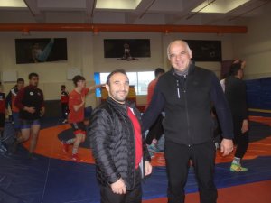 Erzincan’da Güreş Seçmeleri Başladı