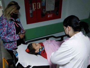 Samsun’da Okula Giden Öğrencilere Motosiklet Çarptı: 2 Yaralı