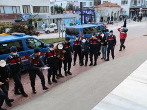 Sinop’ta Evden Hırsızlık Yapan Şahıslar Yakalandı