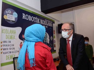 Rektör Uzun, 1979 Yılında Mezun Olduğu Ortaokuldaki Açılışa Katıldı