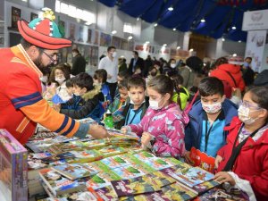 5. Kitap Fuarı Kapılarını Açtı
