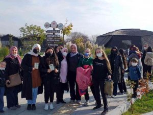 Öğretmenleriyle 4 Yıl Sonra Kuş Oteli’nde Buluştular