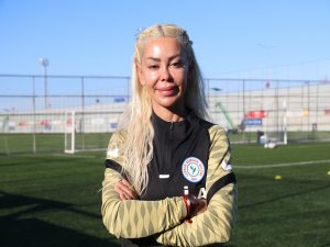 Rize’nin Kadın Futbolcuları ve Teknik Direktörü Hedefe Kilitlendi