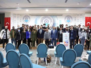 Gürsu Belediyesi’nden Gençlere Girişim Semineri