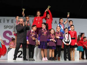 Antalya’da Salsa Rüzgarı