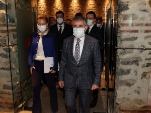 Hazine Ve Maliye Bakanı Nebati İş Dünyası Temsilcileriyle Yeni Ekonomi Modelini Konuştu