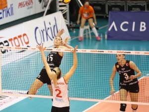 Eczacıbaşı Dynavit, Devreyi Galibiyetle Kapattı