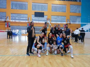 Büyükşehir Belediyesi Kadın Voleybol Takımı 5. Haftayı Da Kayıpsız Kapattı