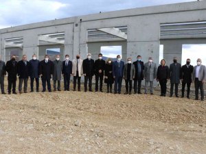Demirci’ye Tarım Ürünleri Merkezi Kazandırılıyor