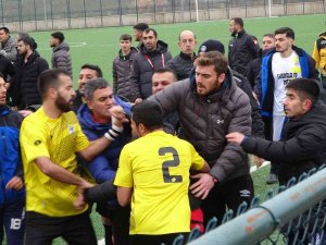 Dostluk Mesajıyla Başlayan Maç Kavgayla Bitti