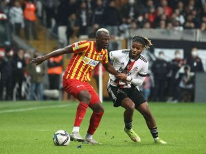 Spor Toto Süper Lig: Beşiktaş: 1 - Kayserispor: 1 (İ̇lk Yarı)